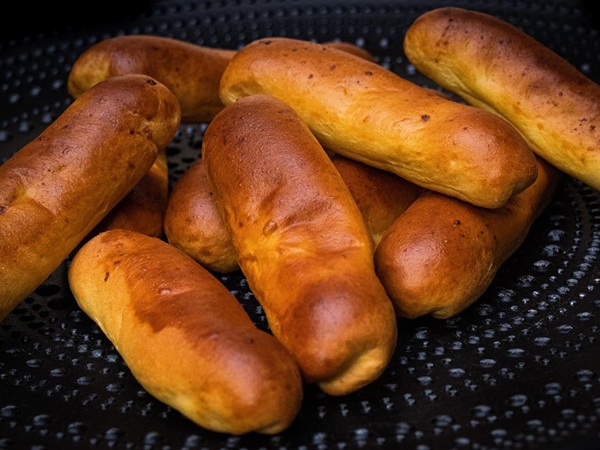 Ambachtelijke worstenbroodjes per 5 stuks